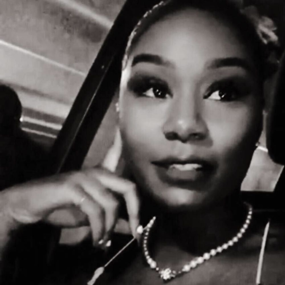 Meet your Posher, Ember